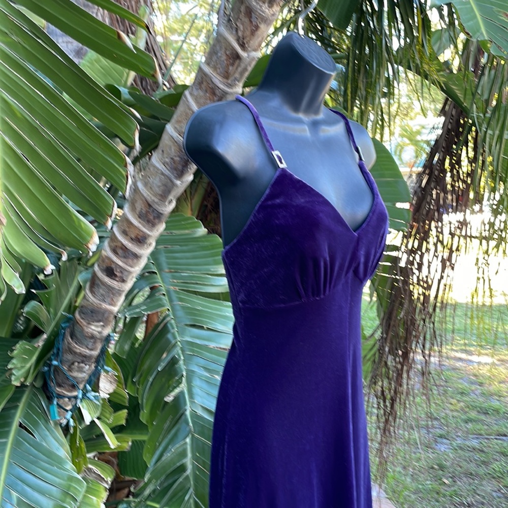 Rimini velvet Slipdress with rhinestones - Picture 5 of 9